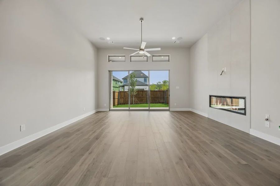 Spacious, unfurnished interior of a new home in The Grove Frisco, Frisco (Image 17).