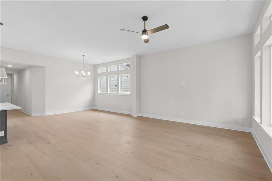 Spacious, unfurnished interior of a new home in Old Mill Preserve, Dallas (Image 11). Spacious, unfurnished interior of a new home in Old Mill Preserve, Dallas (Image 11).
