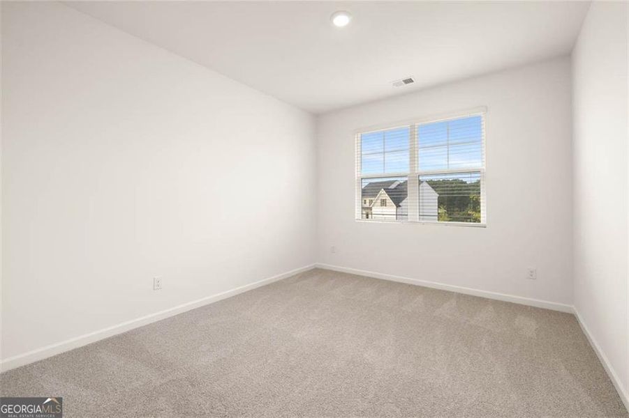 Spacious, unfurnished interior of a new home in , Buckhead (Image 10).