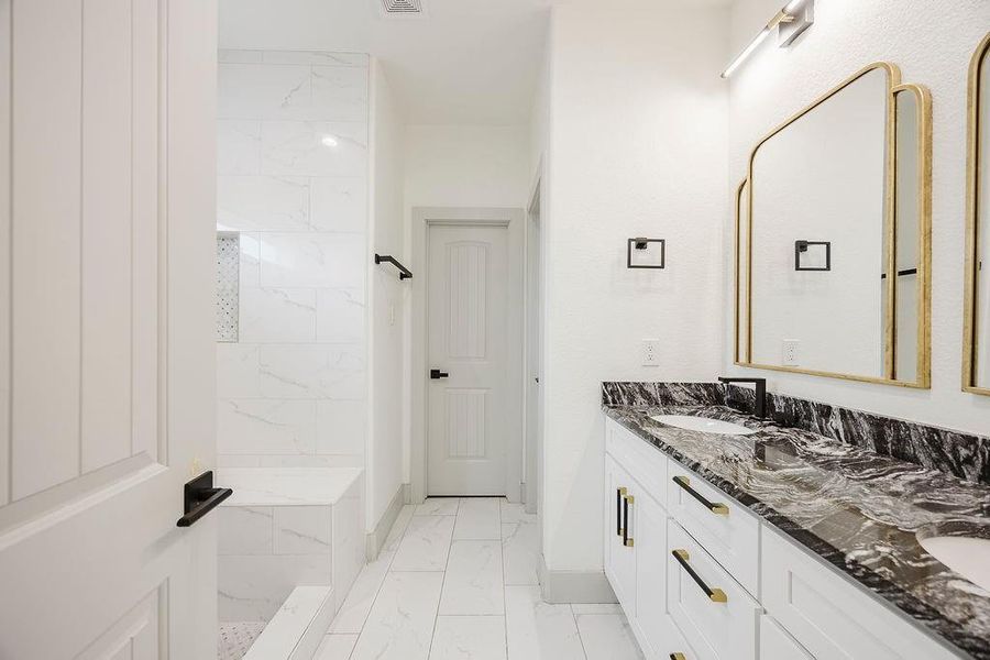 Furnished interior view inside a new home in , Fort Worth (Image 14).