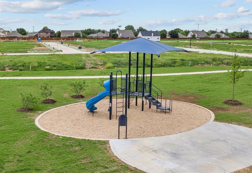 Community amenities in Tarrytown, Crowley (Image 3).