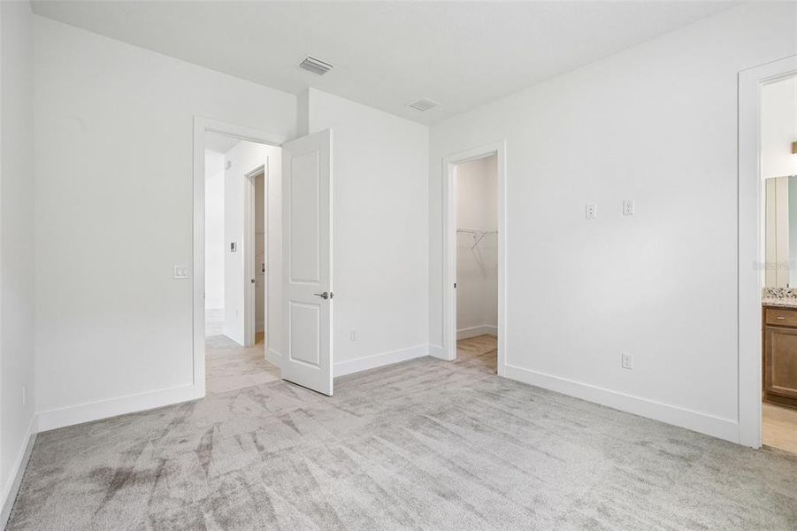 Spacious, unfurnished interior of a new home in Biscayne Landing at Seaire, Parrish (Image 25). Spacious, unfurnished interior of a new home in Biscayne Landing at Seaire, Parrish (Image 25).