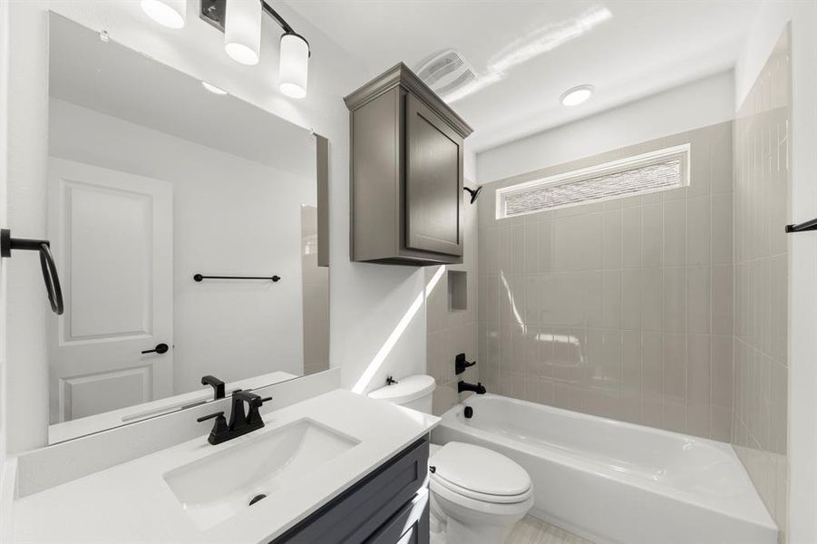 23_24. 713 Valley Pines - 3RD Bath