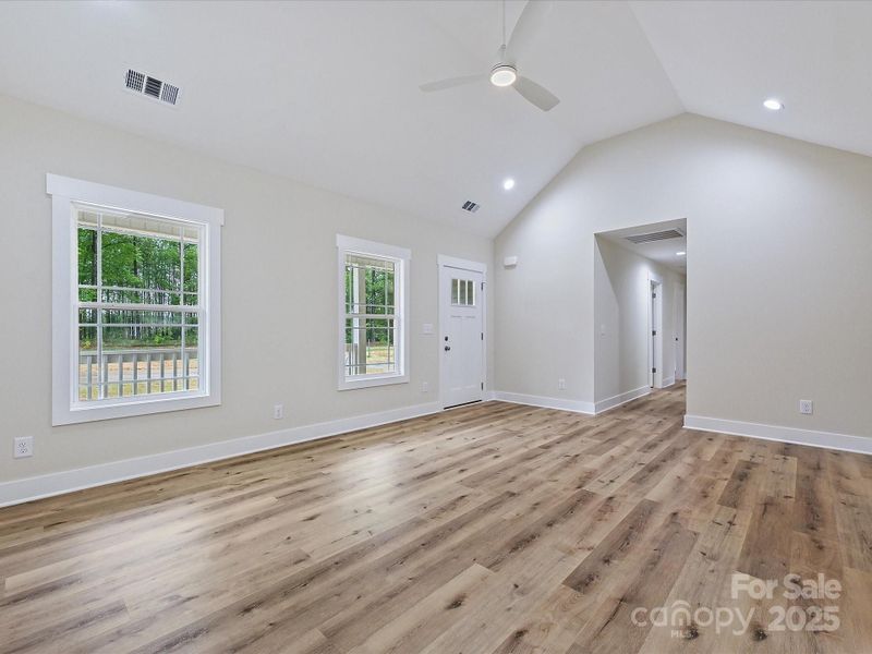 Spacious, unfurnished interior of a new home in , York (Image 13).