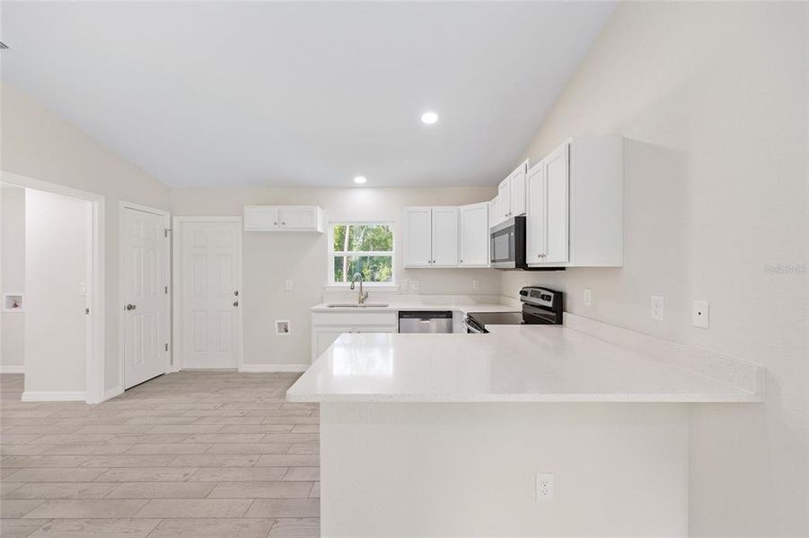 Furnished interior view inside a new home in , Ocala (Image 7).