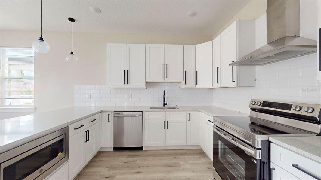 Furnished interior view inside a new home in , St. Petersburg (Image 13).