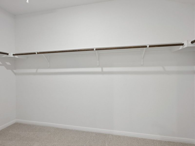 Spacious, unfurnished interior of a new home in Creekfall, Burnet (Image 11).