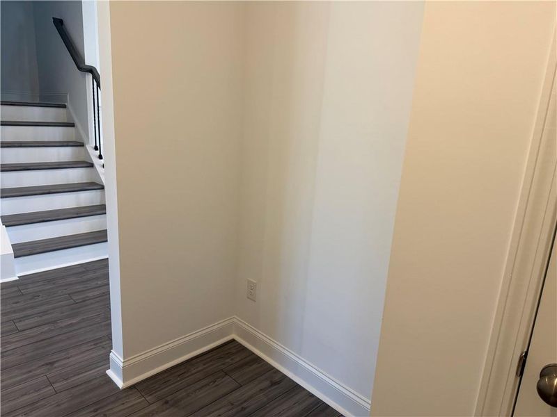 Spacious, unfurnished interior of a new home in Bennett Farm, Loganville (Image 15).