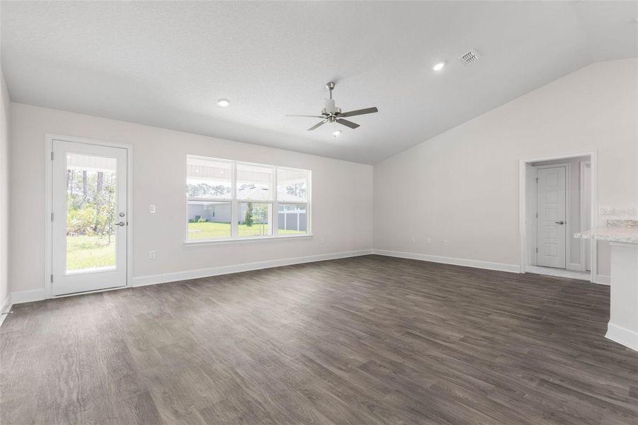 Spacious, unfurnished interior of a new home in Palm Coast, Palm Coast (Image 25).