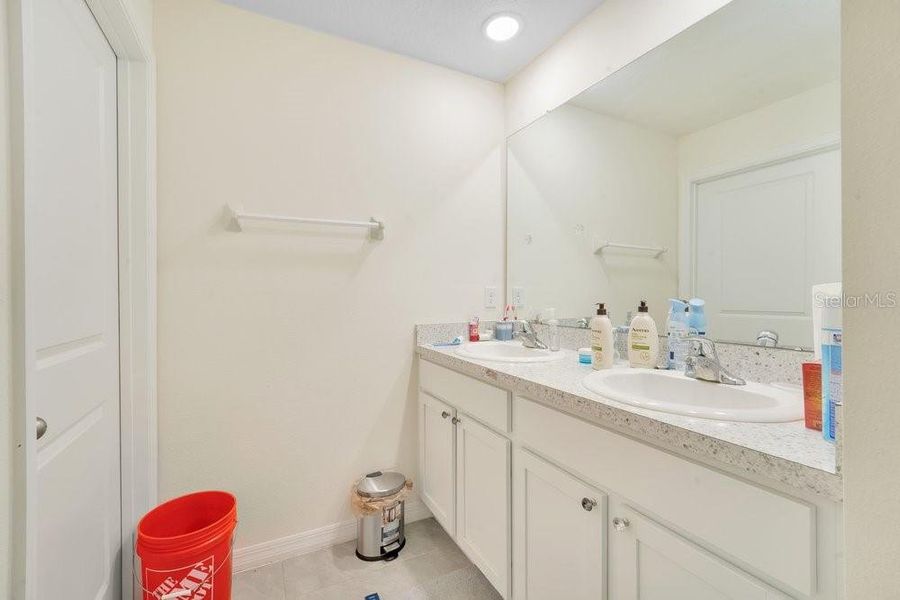 Furnished interior view inside a new home in , Zephyrhills (Image 22).
