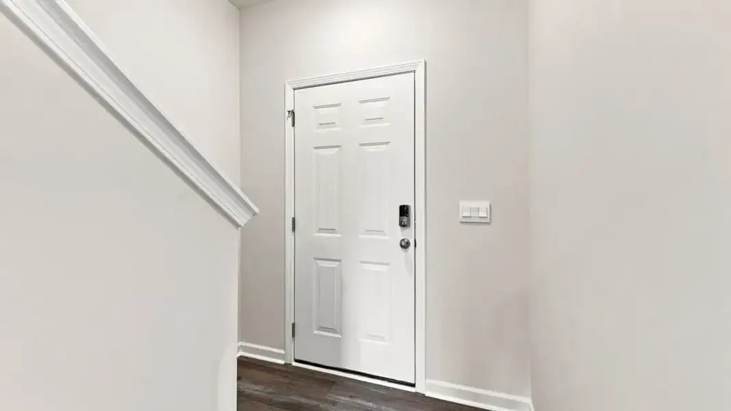 Spacious, unfurnished interior of a new home in Covington Village, Greer (Image 14).