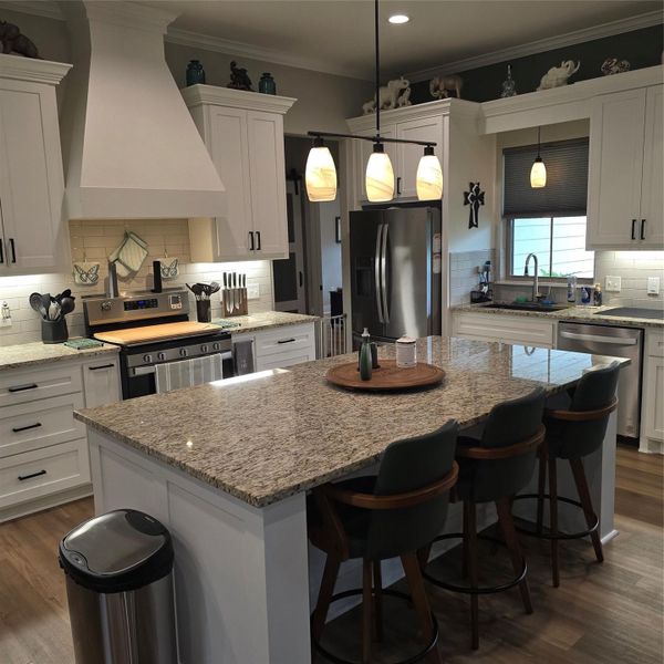 BREAKFAST BAR BREAKFAST BAR