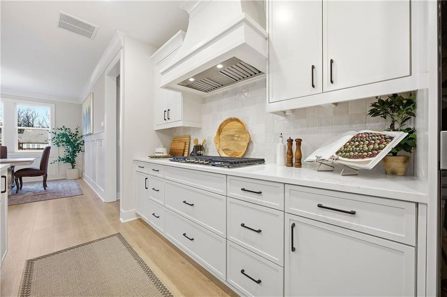 Furnished interior view inside a new home in Yellowstone Farms, Cumming (Image 4).