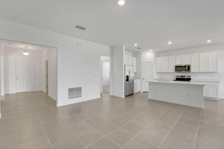 4br New Home in Haines City, FL.  - Slide 29