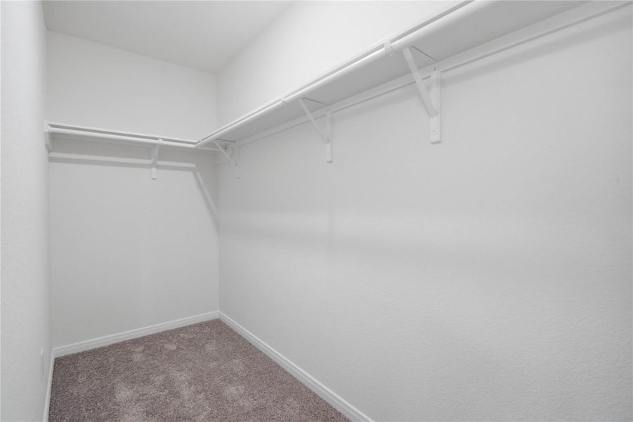 Spacious, unfurnished interior of a new home in Oakwood Trails, Tomball (Image 15). Spacious, unfurnished interior of a new home in Oakwood Trails, Tomball (Image 15).