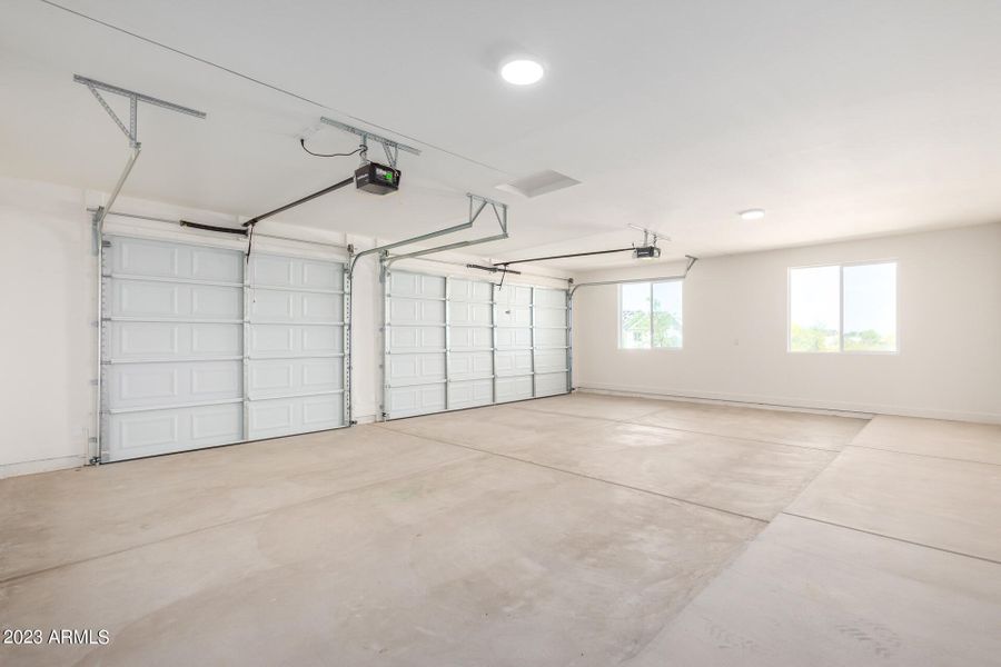 22ADE6F6-468B-46A3-8D3A-87742400785B 22ADE6F6-468B-46A3-8D3A-87742400785B