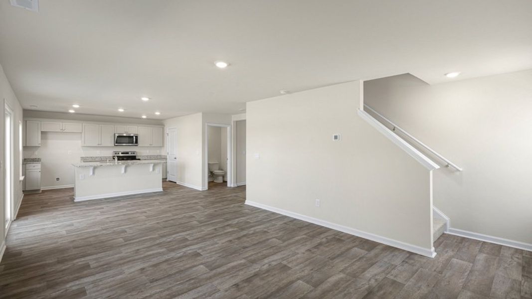 Spacious, unfurnished interior of a new home in Madeline Farm, New Bern (Image 17).