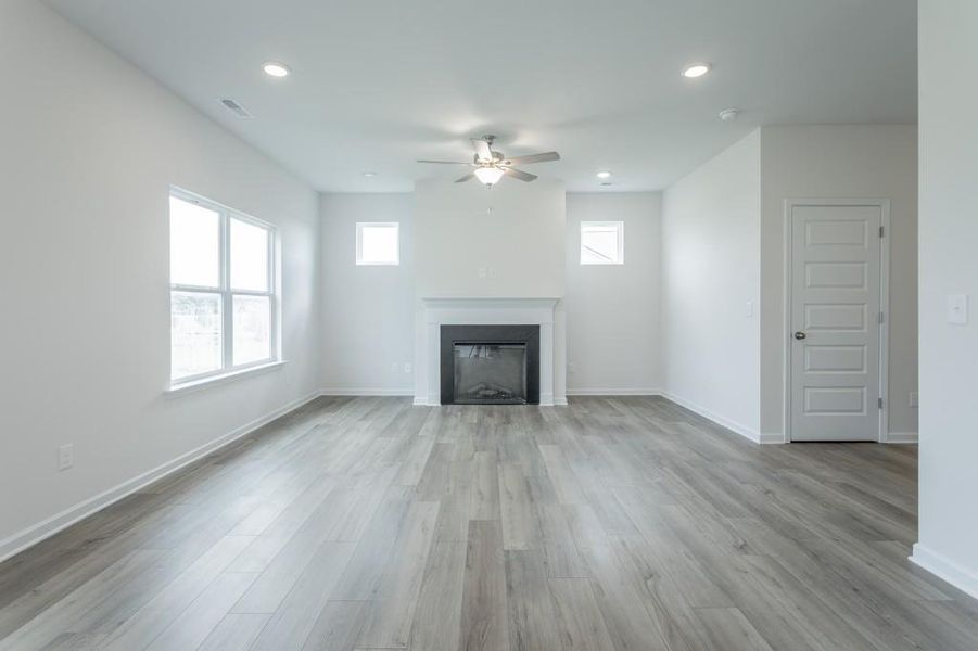 Spacious, unfurnished interior of a new home in Laurel Ridge, Rock Spring (Image 50).