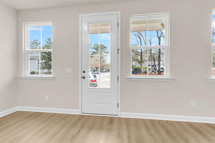 Spacious, unfurnished interior of a new home in , Summerville (Image 36).