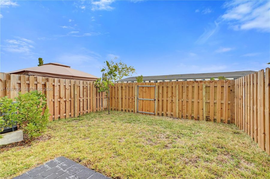 Exterior details and patio area of a home in , Homestead (Image 19).