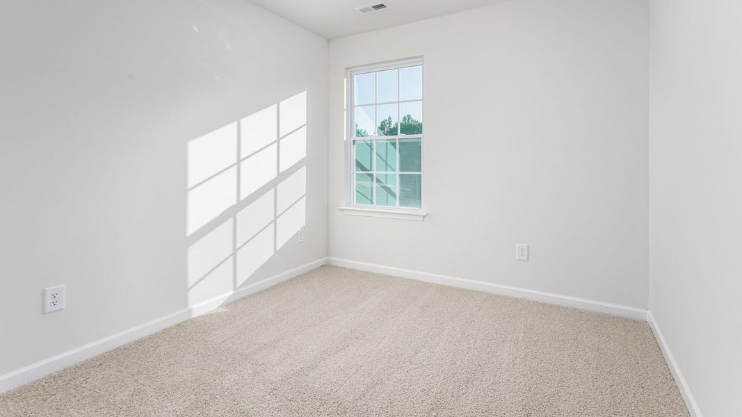 Spacious, unfurnished interior of a new home in Henley Ridge, Graham (Image 12).