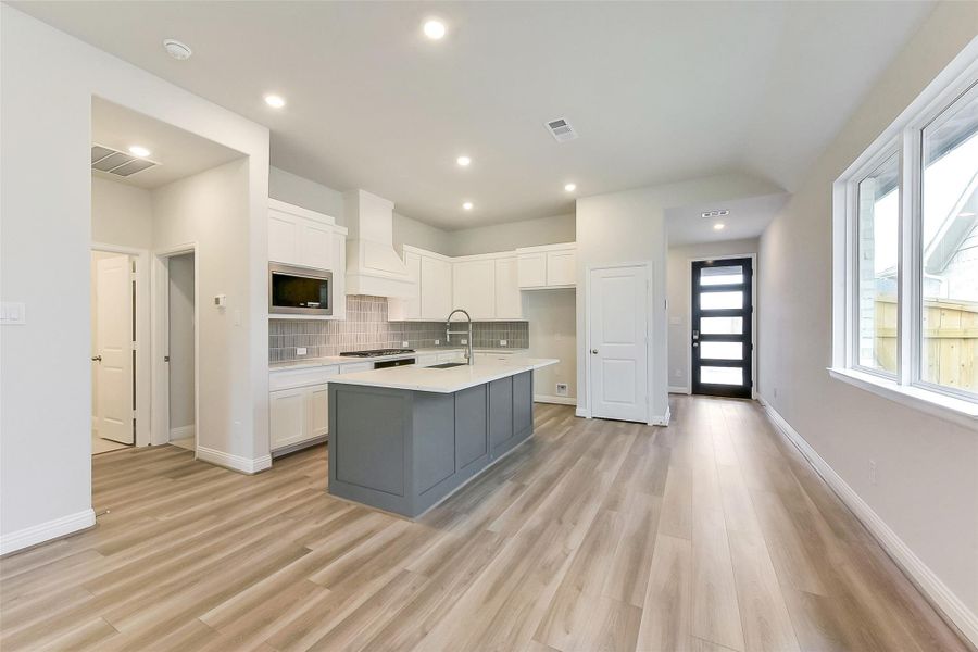 Image 31 of a home in Evergreen 40'.