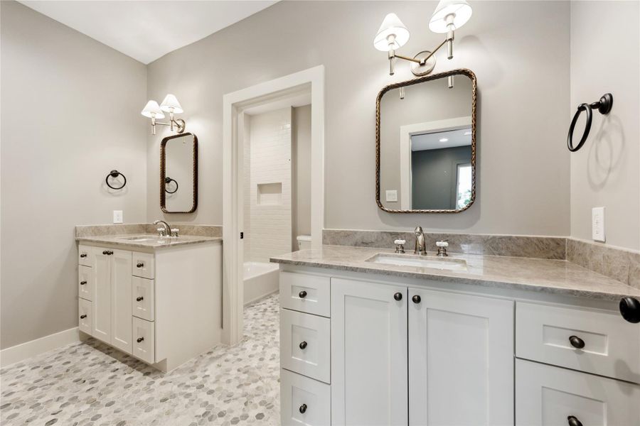 JACK AND JILL BATHROOM - Previous work by the builder, not representation of current build.