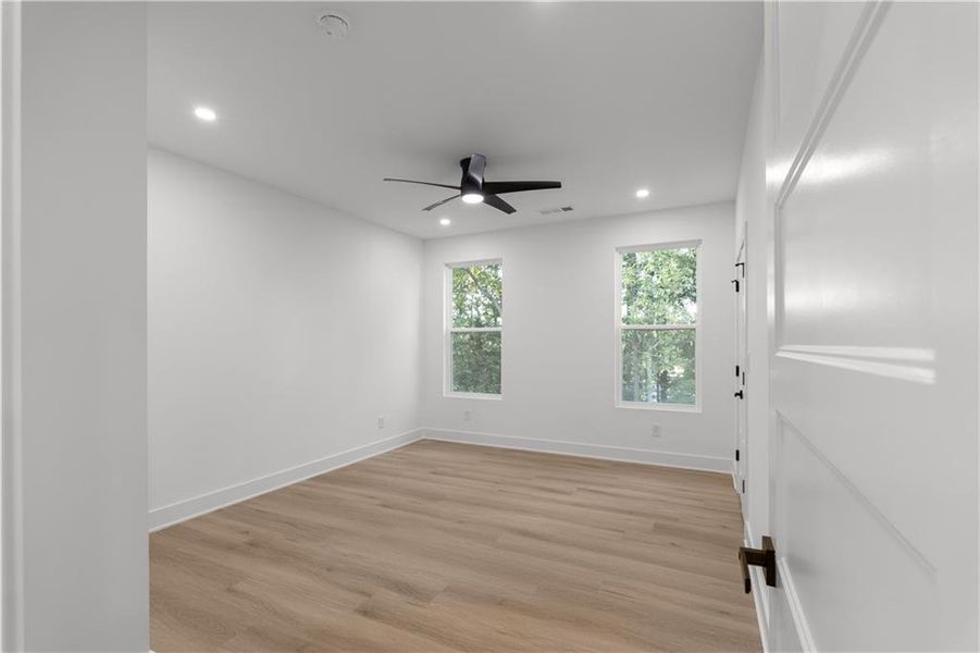 Spacious, unfurnished interior of a new home in , Atlanta (Image 80).