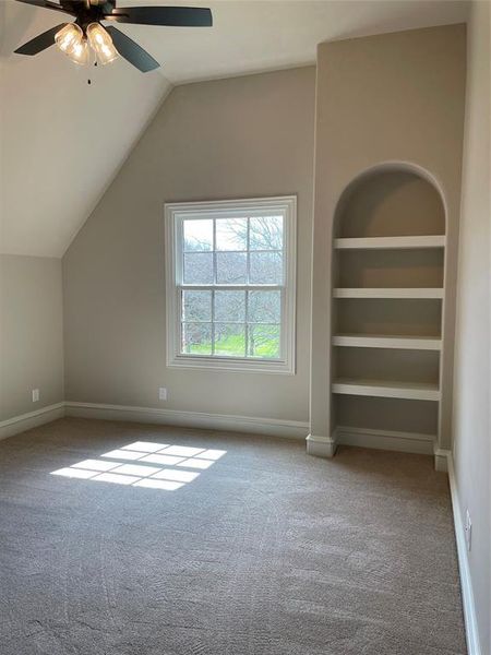 Spacious, unfurnished interior of a new home in , Sherman (Image 15).