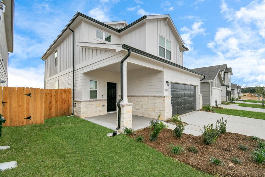 Exterior details and patio area of a home in Decker Farms, Magnolia (Image 20).