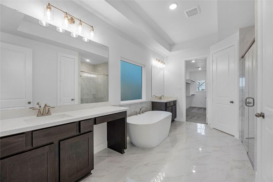 Furnished interior view inside a new home in Fulshear Lakes, Fulshear (Image 8). Furnished interior view inside a new home in Fulshear Lakes, Fulshear (Image 8).