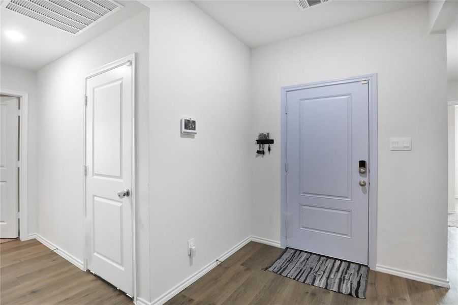 Spacious, unfurnished interior of a new home in Ranger Crossing, Princeton (Image 22).