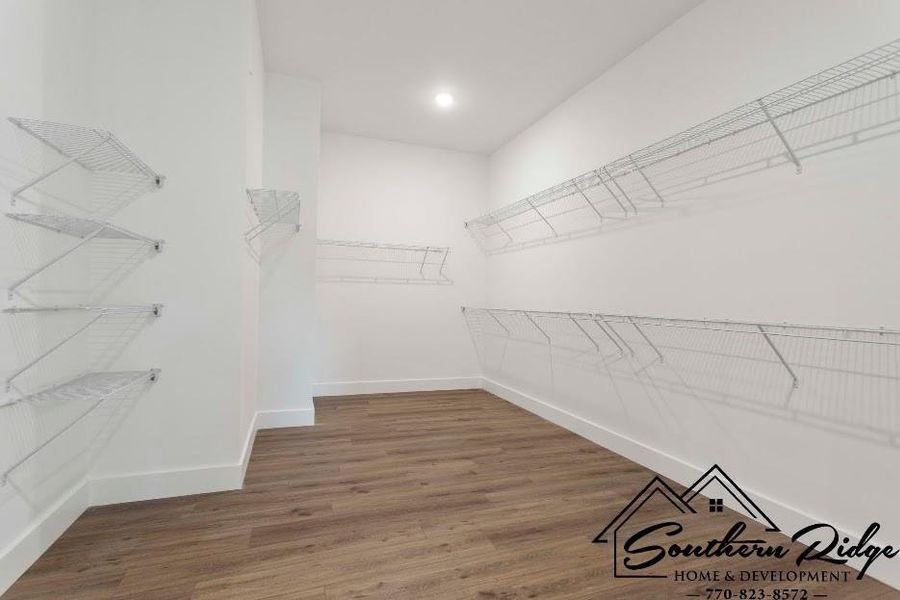 Spacious, unfurnished interior of a new home in , Roopville (Image 16).
