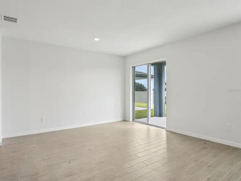 Spacious, unfurnished interior of a new home in Oakfield Trails - Classic Series, Parrish (Image 20).