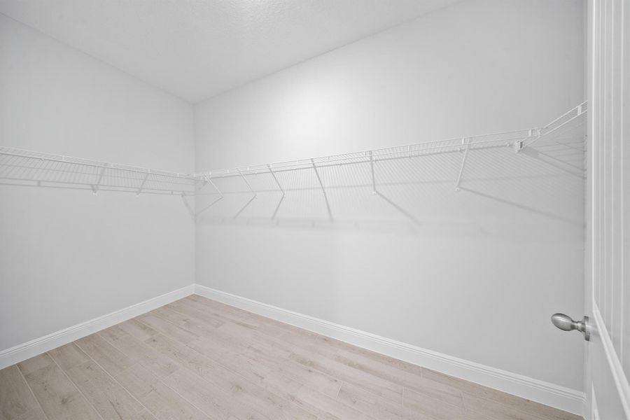 Spacious, unfurnished interior of a new home in , Port St. Lucie (Image 20).