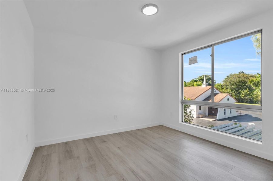 Spacious, unfurnished interior of a new home in , Miami (Image 17).