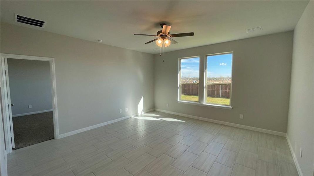 Spacious, unfurnished interior of a new home in The Canyons, Keene (Image 11). Spacious, unfurnished interior of a new home in The Canyons, Keene (Image 11).