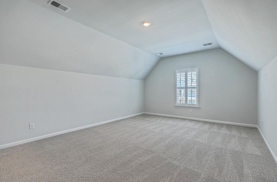 Spacious, unfurnished interior of a new home in The Ponds, Summerville (Image 22). Spacious, unfurnished interior of a new home in The Ponds, Summerville (Image 22).