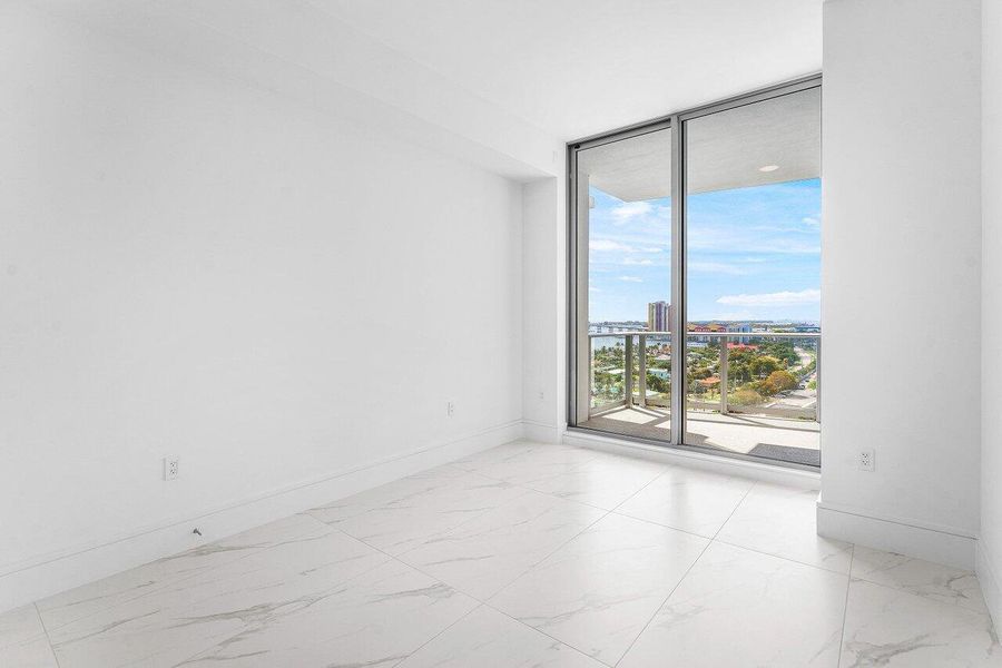 021-220LakeShoreDrive-1415-LakePark-FL-3