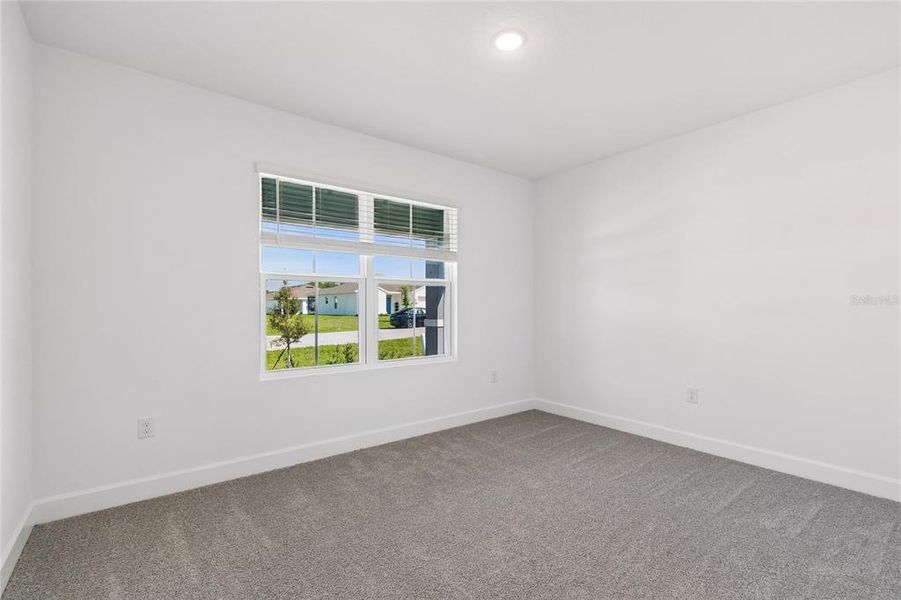 Spacious, unfurnished interior of a new home in Aspire at The Pines, Dunnellon (Image 15).