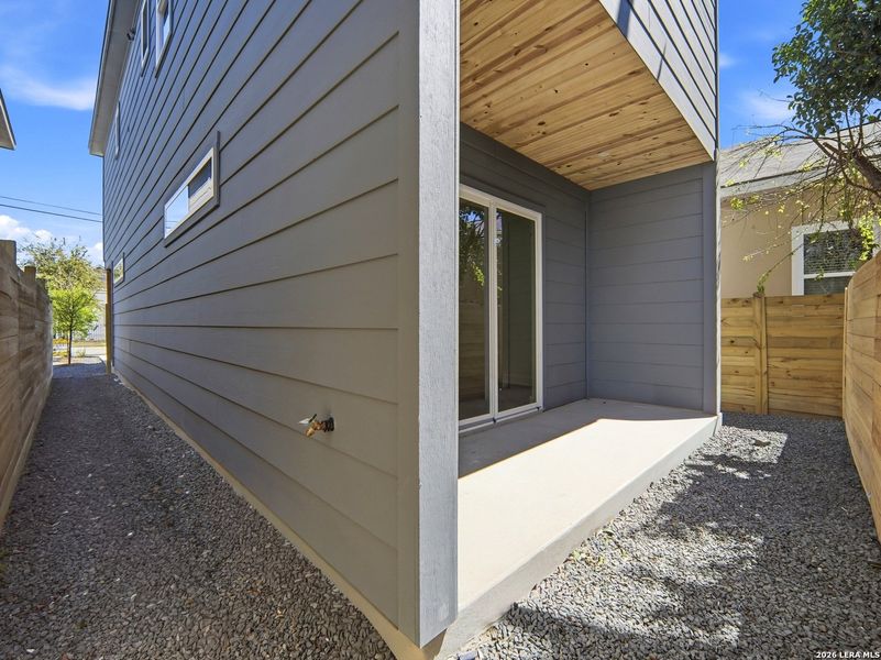 Exterior details and patio area of a home in , San Antonio (Image 18).