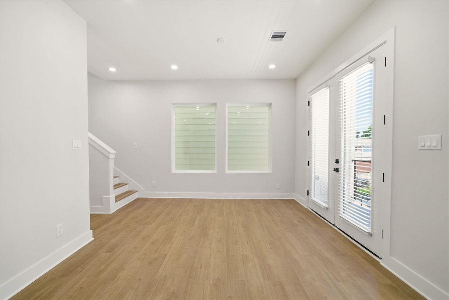Spacious, unfurnished interior of a new home in Cedar Post, Houston (Image 23). Spacious, unfurnished interior of a new home in Cedar Post, Houston (Image 23).