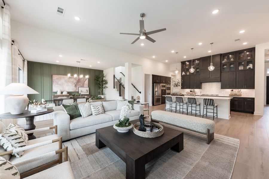 Representative furnished interior of a home built from the Fulbright by Tri Pointe Homes in Sienna 60’, Missouri City (Image 18).