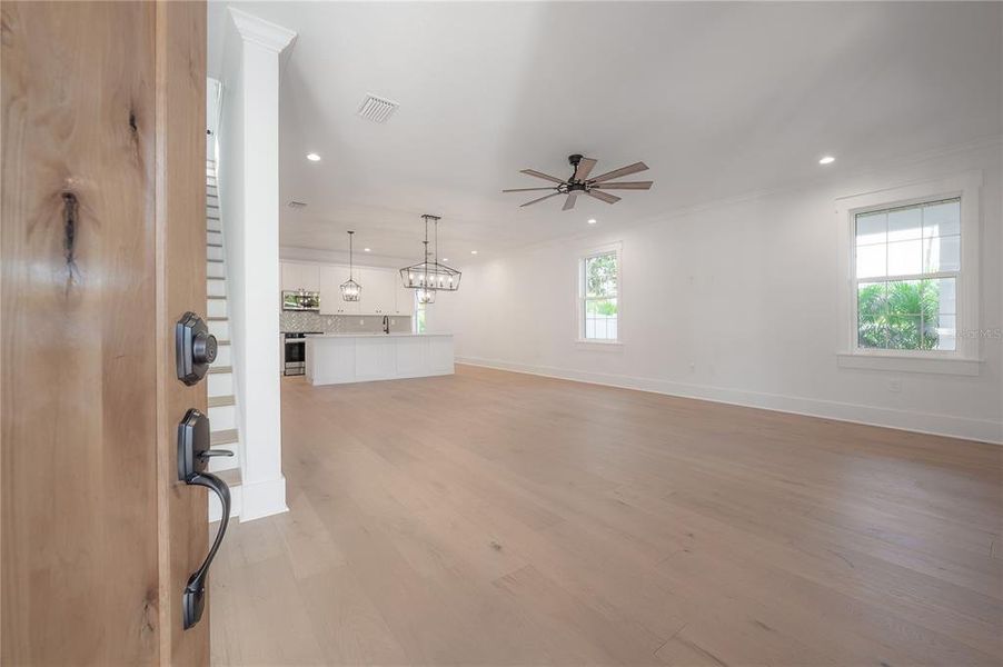 Spacious, unfurnished interior of a new home in , Tampa (Image 47).