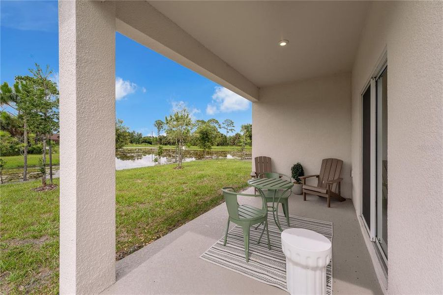 Exterior details and patio area of a home in Wynnstone, Davenport (Image 21).
