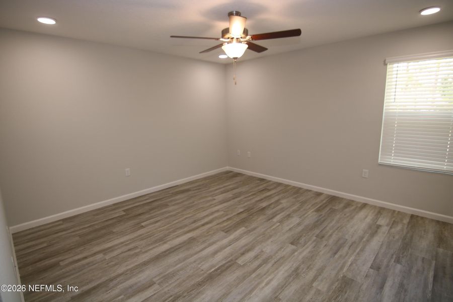 Spacious, unfurnished interior of a new home in , Jacksonville (Image 13).
