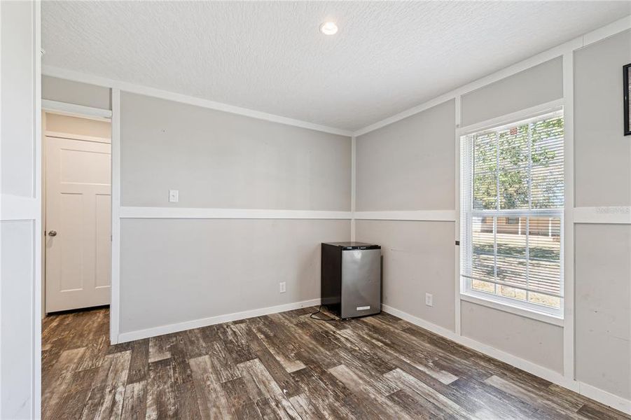 Spacious, unfurnished interior of a new home in , Lake Wales (Image 26).
