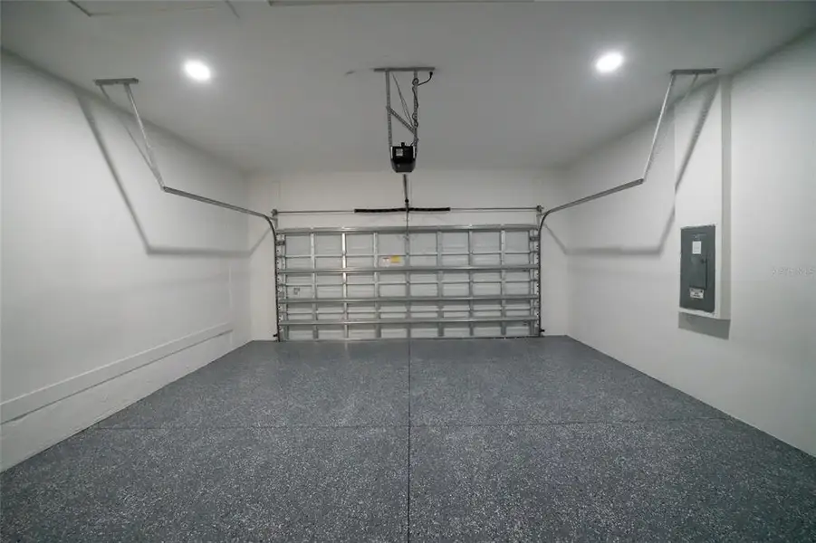 Spacious, unfurnished interior of a new home in , North Port (Image 42). Spacious, unfurnished interior of a new home in , North Port (Image 42).