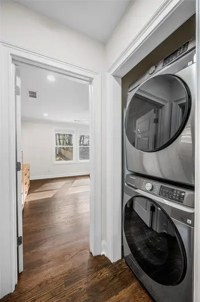 Image 50 of a home in .