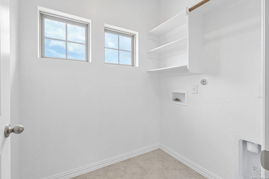 Spacious, unfurnished interior of a new home in Casinas at Gruene, New Braunfels (Image 13). Spacious, unfurnished interior of a new home in Casinas at Gruene, New Braunfels (Image 13).